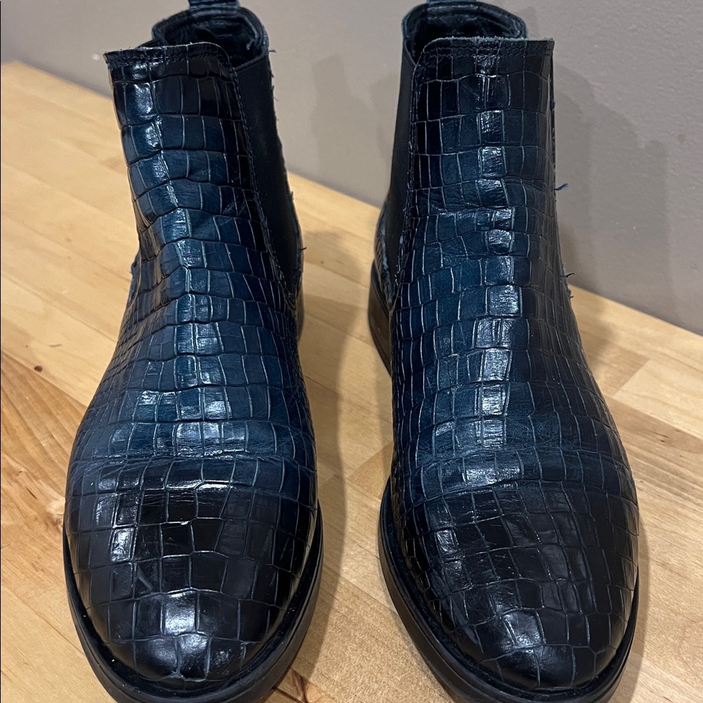 Primo Piano Italian Leather boots, size 38